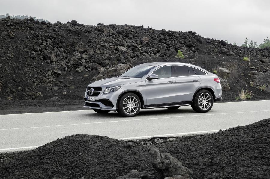  Mercedes-AMG GLE63 Coupe 2015 года  (фото 16 из 34)